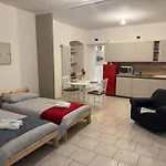 In Bottega Apt1 Apartamento Bosisio Parini