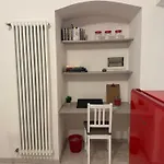 In Bottega Apt1 *