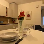 In Bottega Apt1 Apartamento Bosisio Parini